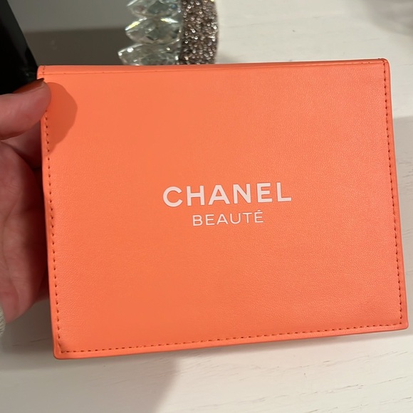 CHANEL Other - CHANEL Beauté Vibrant Orange Case